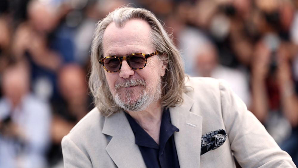 Gary Oldman Clarifies Harry Potter Comments About Sirius Black Acting