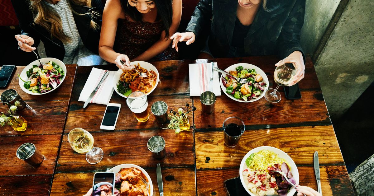 How Noise In Restaurants Affects Your Taste Perception