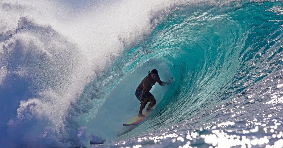 “Legendary waterman” Tamayo Perry killed in shark attack while surfing off Oahu in Hawaii