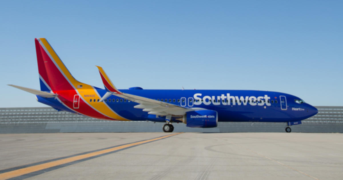 Southwest Airlines Boeing 737 Max goes into “Dutch roll” during Phoenix-to-Oakland flight