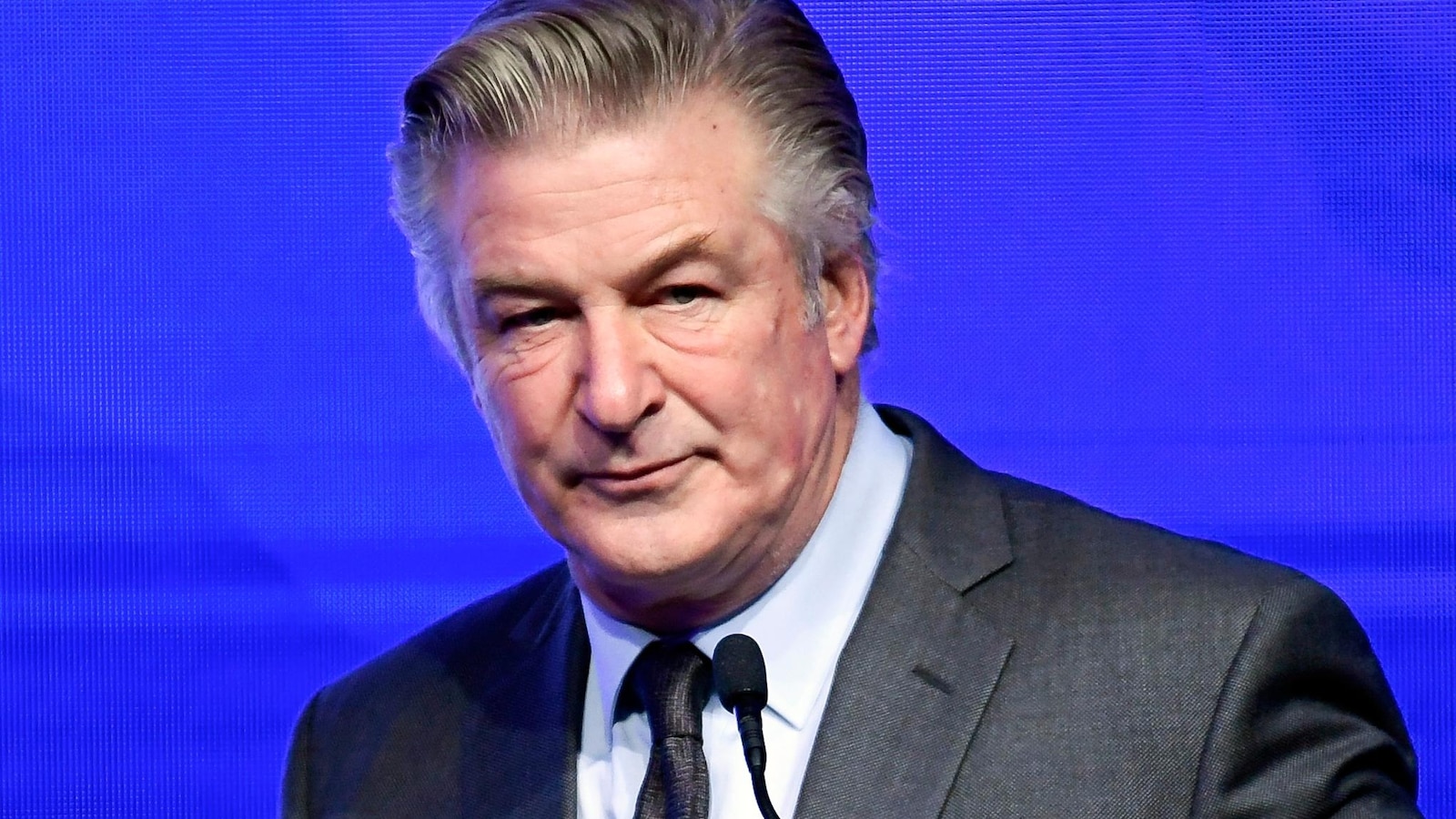 Alec Baldwin’s attorneys ask New Mexico judge to dismiss the case against him over firearm evidence