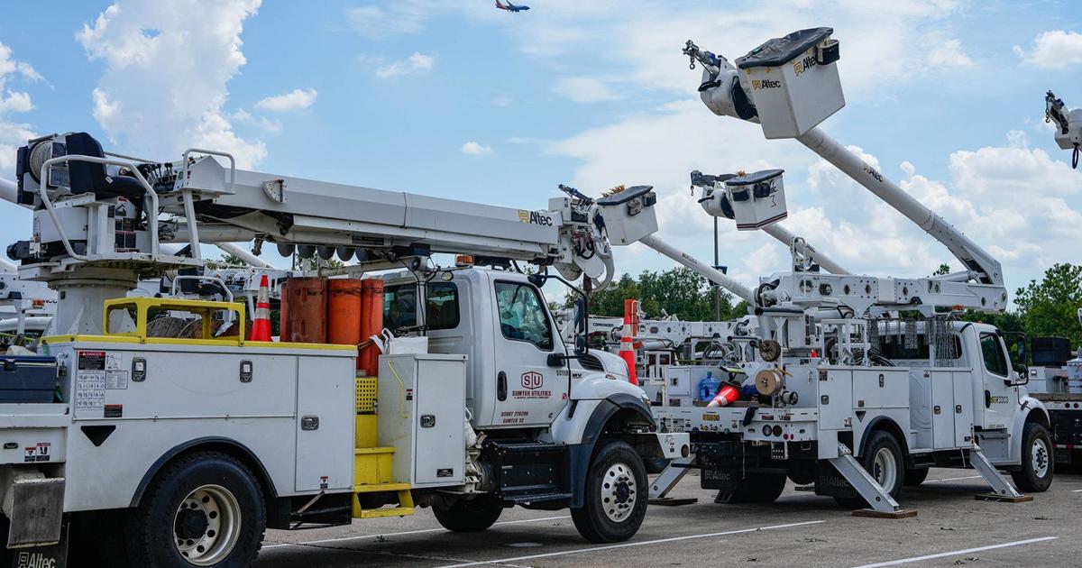 Texas officials race to restore power after Beryl