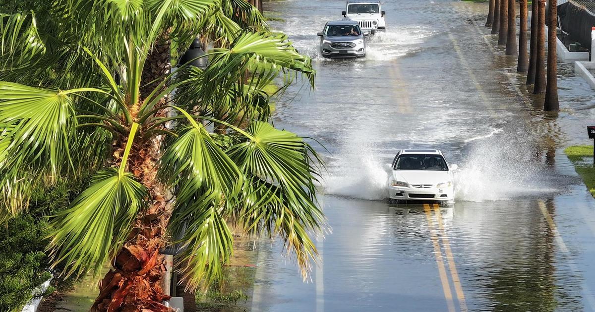 Exploring public perception of climate change in Florida and Texas