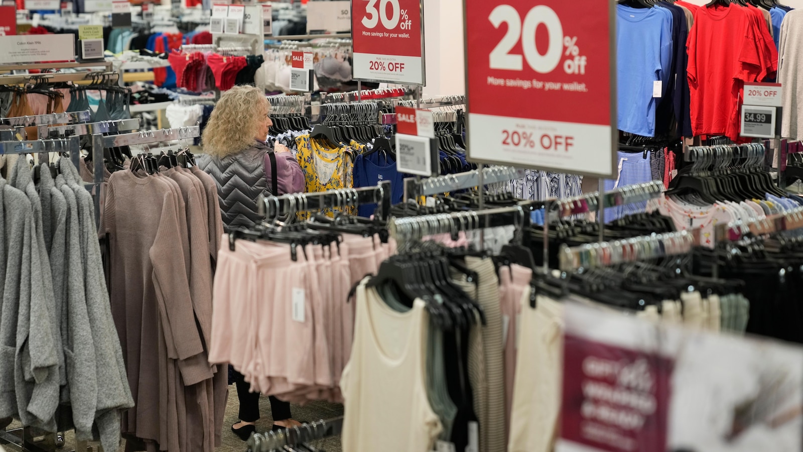 US shoppers spent more at retailers last month in latest sign consumers are driving growth