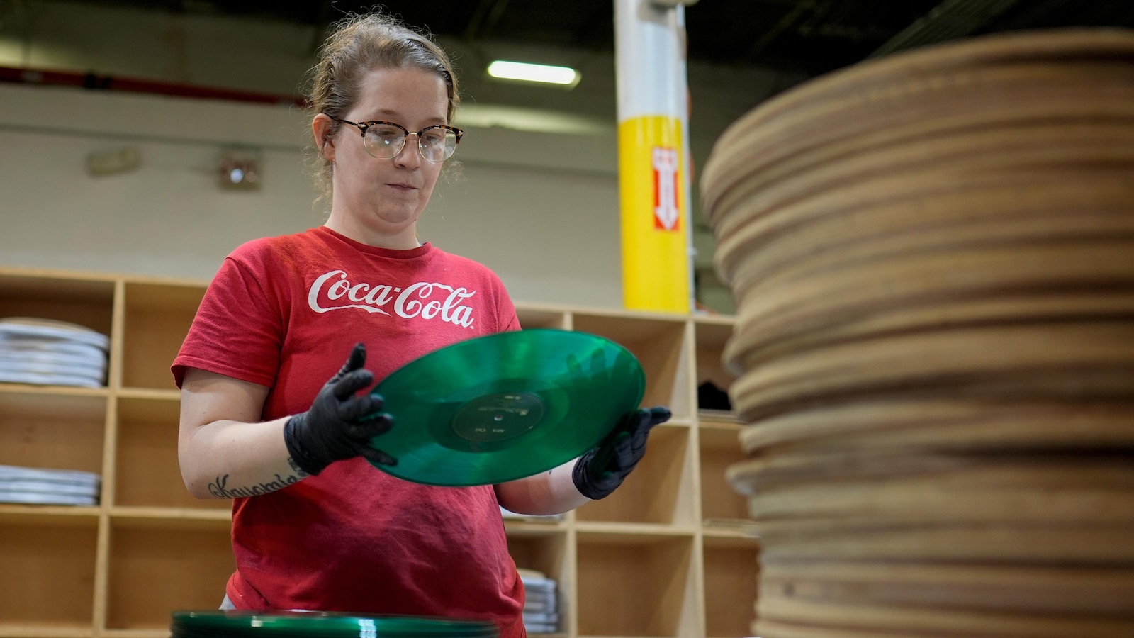 Vinyl thrives at United Record Pressing as the nation’s oldest record maker plays a familiar tune