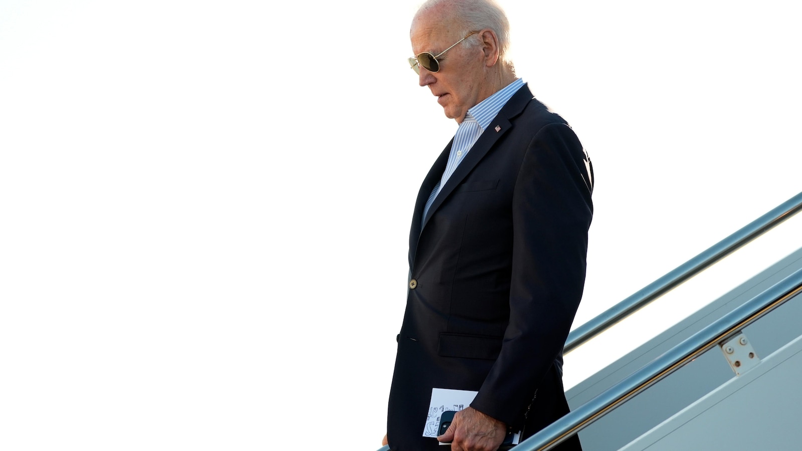 Biden suggests he’d like to smack ‘macho guys’ during final campaign stop